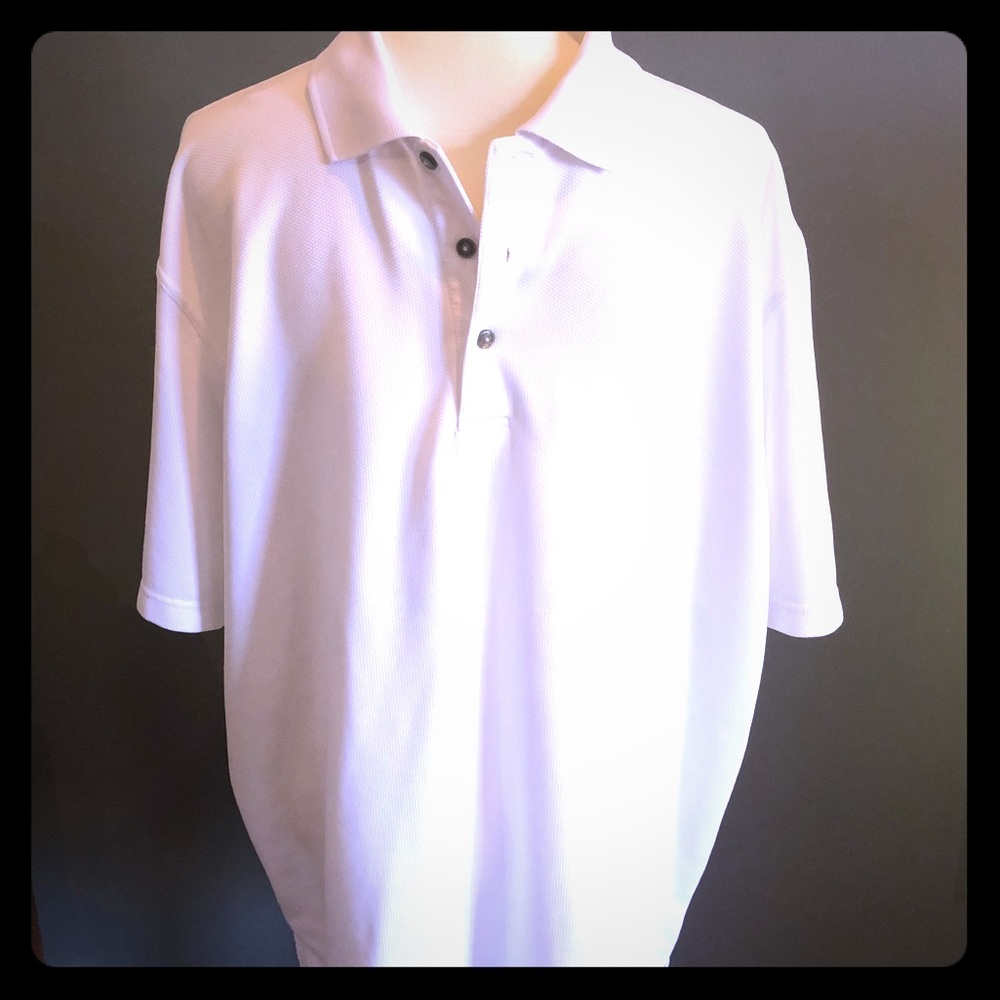 Men’s golf shirt